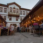Zerde Hotel *